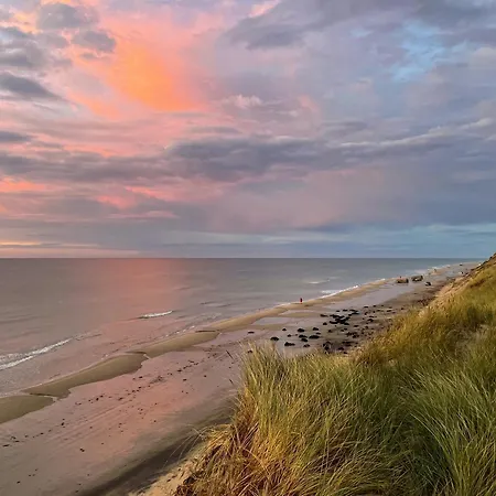 Architectural Gem Just 250 M From The North Sea Vakantiehuis *