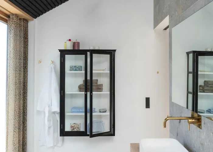 Architectural Gem Just 250 M From The North Sea بيت للعطل
